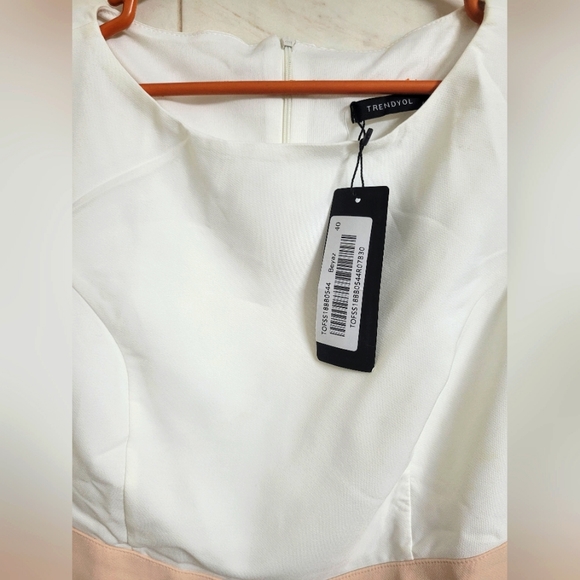 🌷Trendyol Skater Dress🌷 - Picture 6 of 9